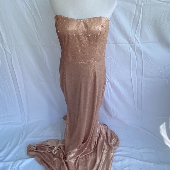 Dress the Population Ellen Sequined Mermaid Gown - Picture 3 of 7